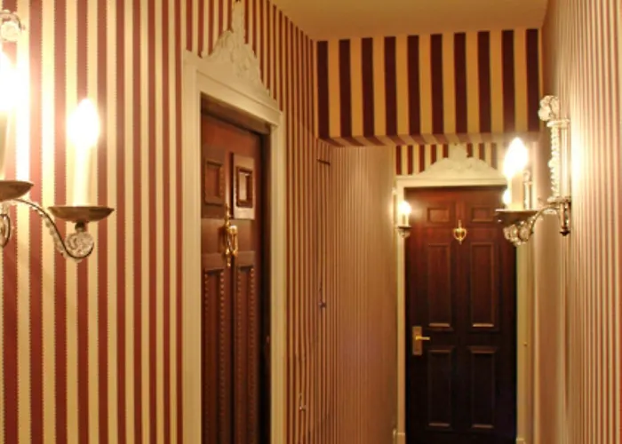Hôtel des Grands Hommes